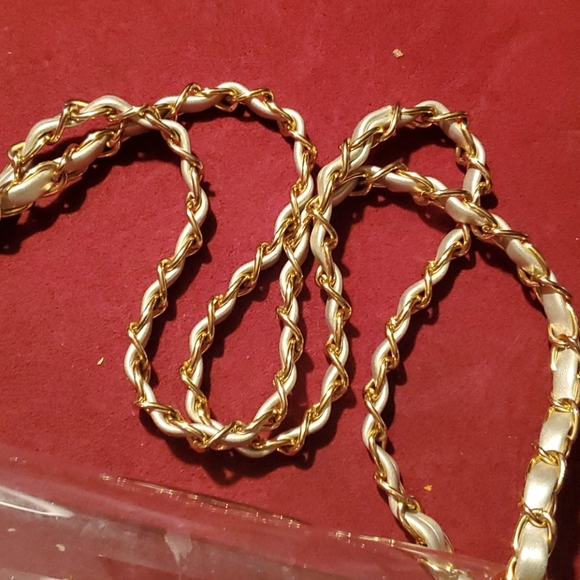 Purse - Picture 4 of 4